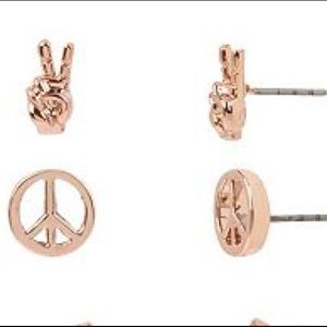 BCBGENERATION PEACE OUT EARRINGS IN ROSE GOLD new